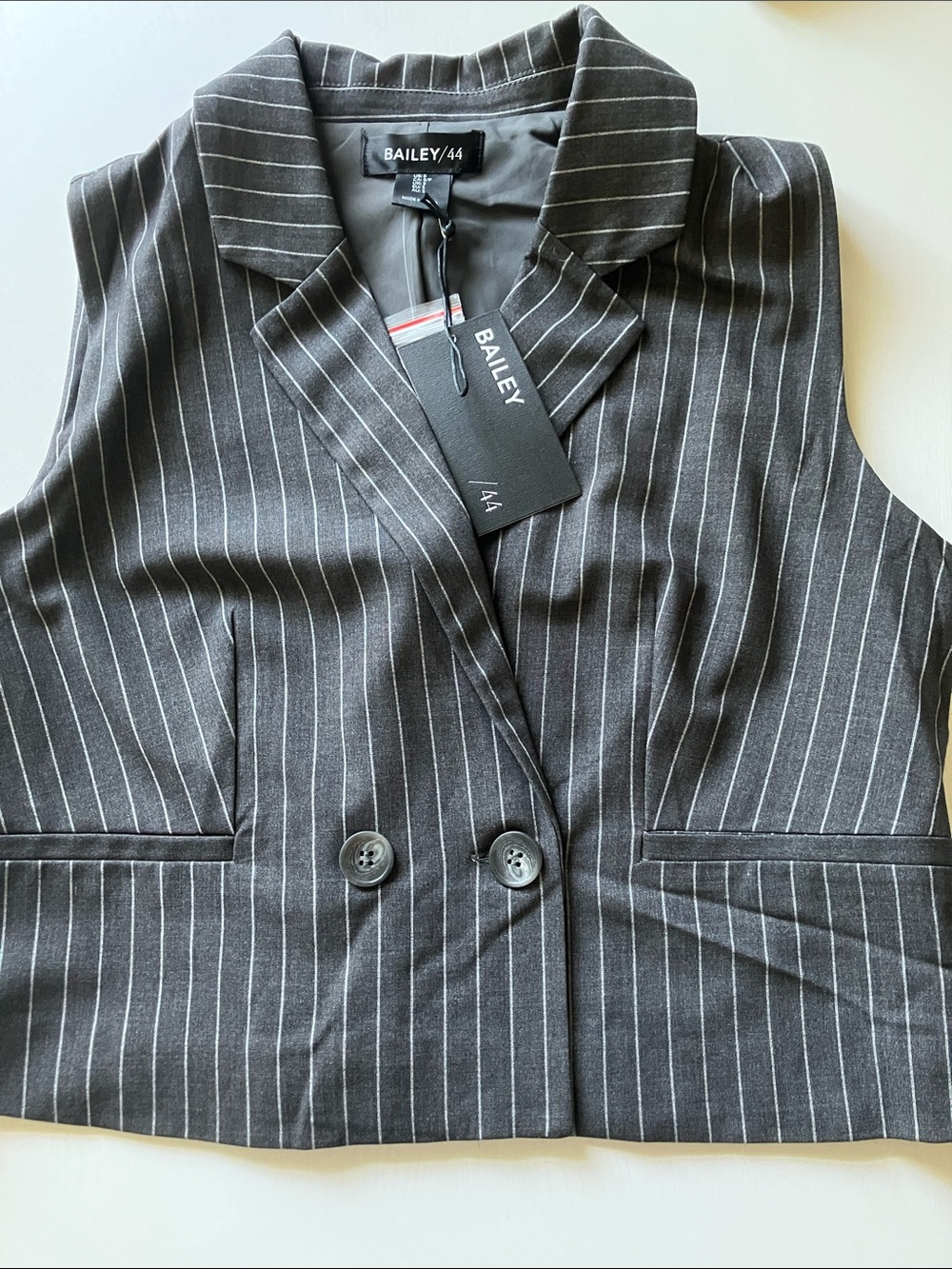 Bailey 45 Pin Stripe Vest (Size Small) NWT - Picture 1 of 11